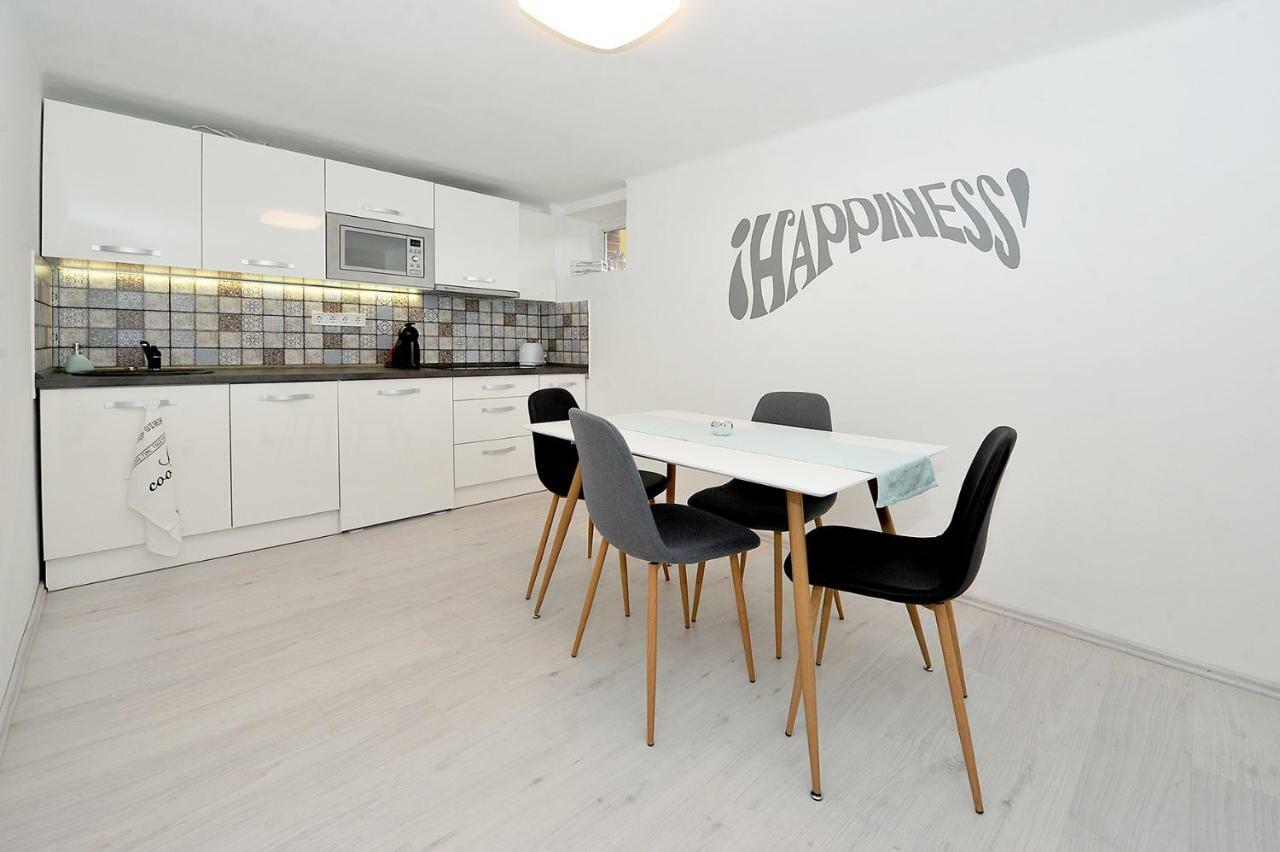 Pure Apartman Pécs Zewnętrze zdjęcie